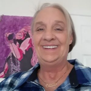 Meet your Posher, Lorri